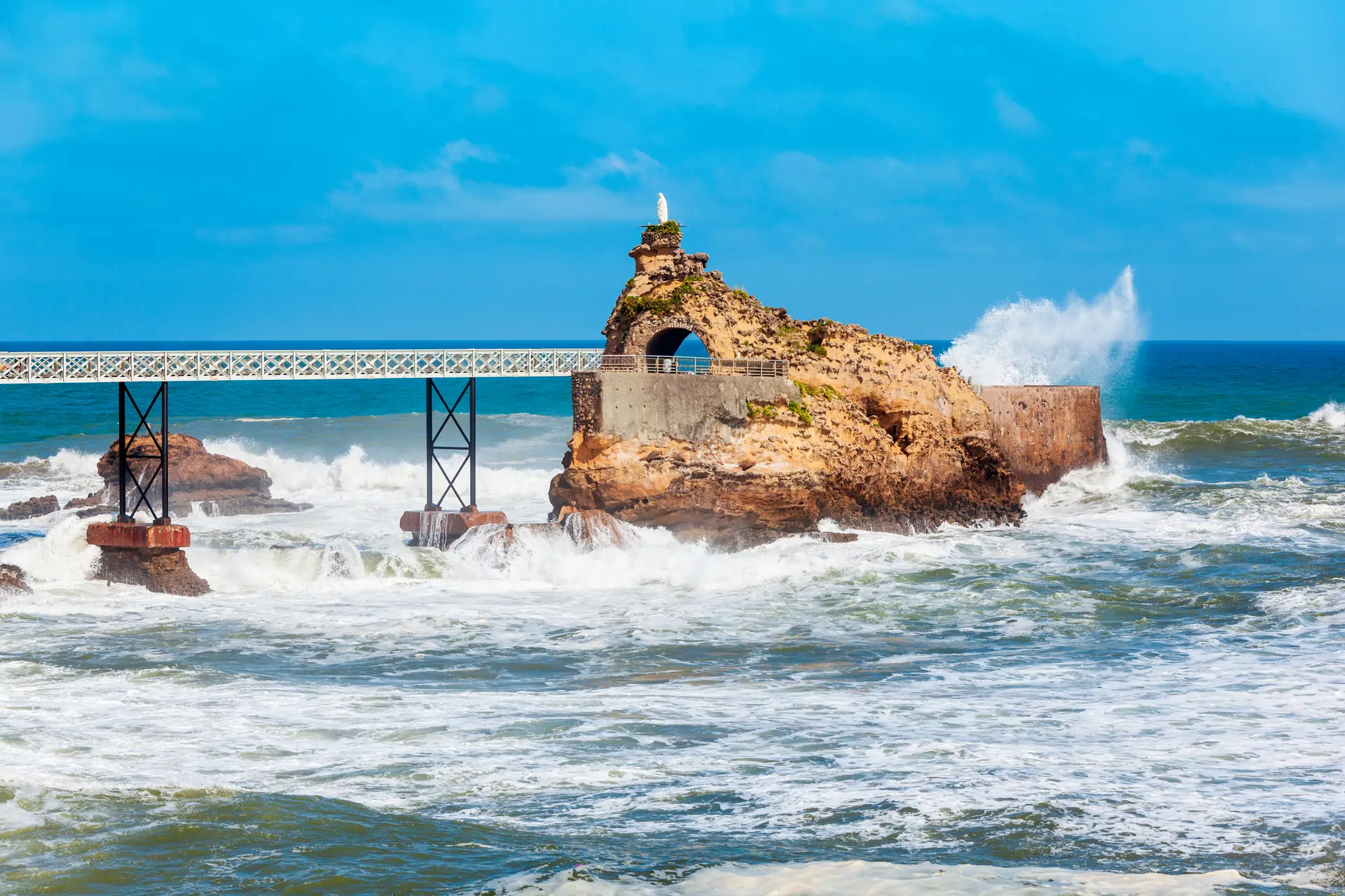 le rocher de la vierge biarritz